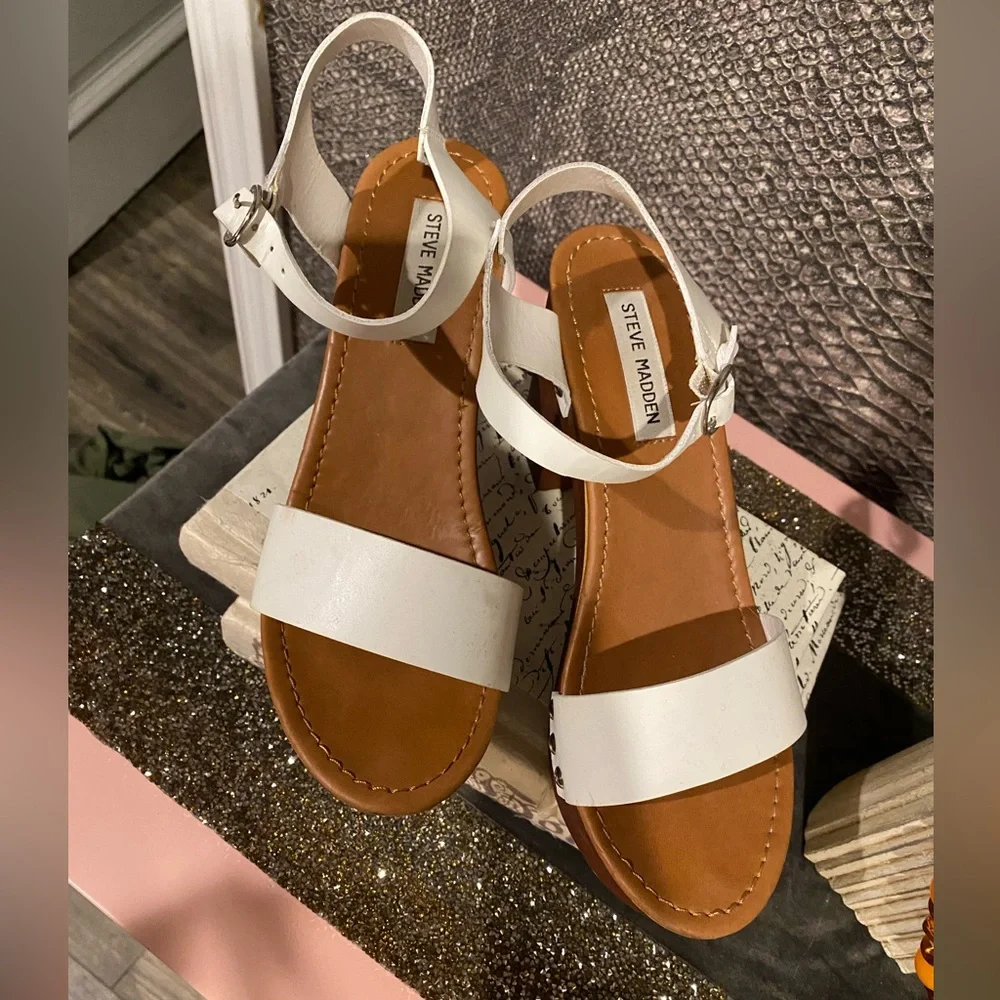 Steve Madden Luna White and Brown Platform Sandal